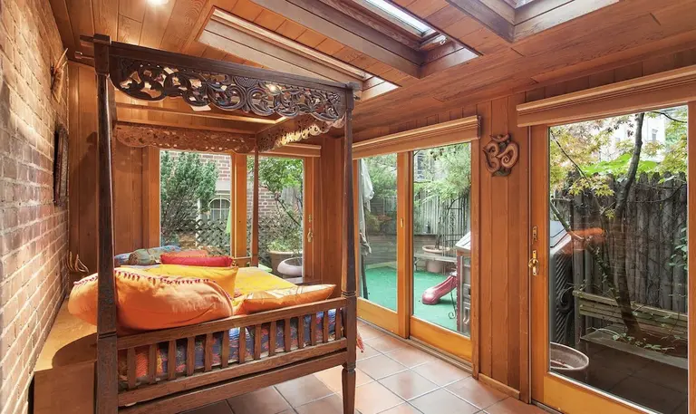 This Peaceful Pad in the Mark Twain Wows with a 70-Foot Wraparound Yard