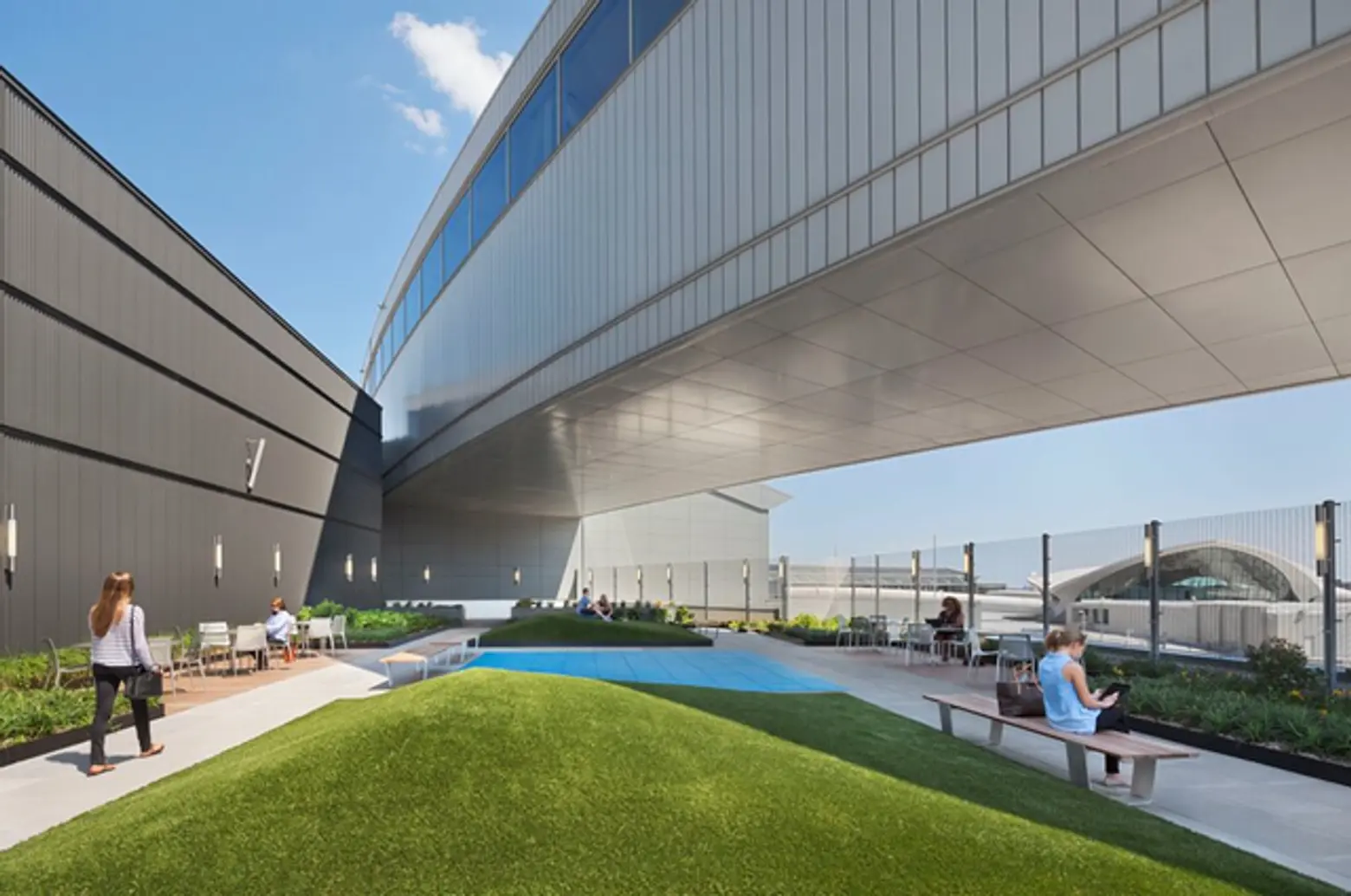JFK Airport Gets an Awesome Open-Air Roofdeck; Joan Rivers’ Penthouse Sells for Ask