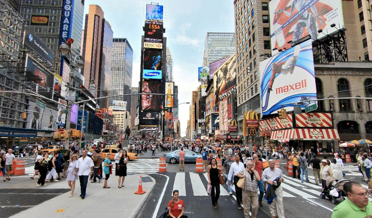 Mayor de Blasio Proposes Ripping Out Times Square’s Pedestrian Plazas