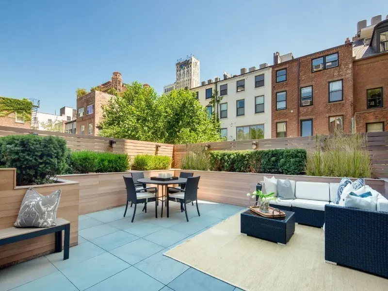 Former Jehovah's Witness-Owned Carriage House Asks $9.95 Million in ...