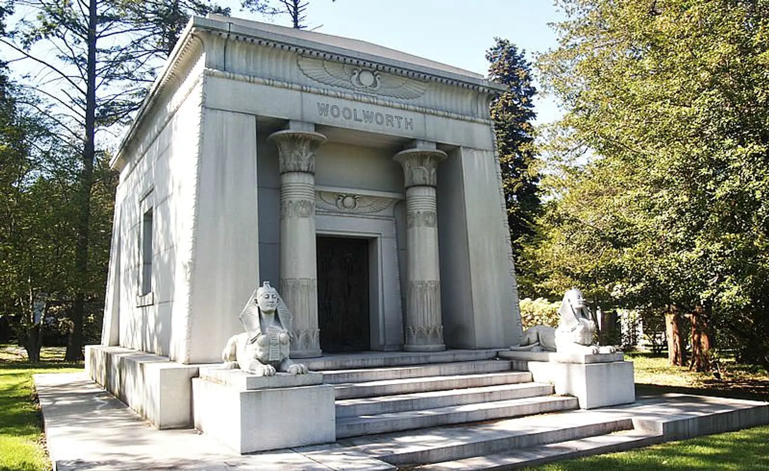 Go on a Scavenger Hunt in Woodlawn Cemetery; Best Apple Picking Spots Near NYC