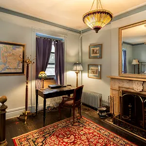 401 Manhattan Avenue, fireplace, living room, harlem