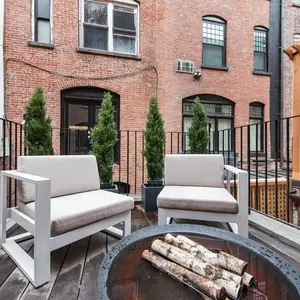 142 East End Avenue, patio, outdoor space, balcony