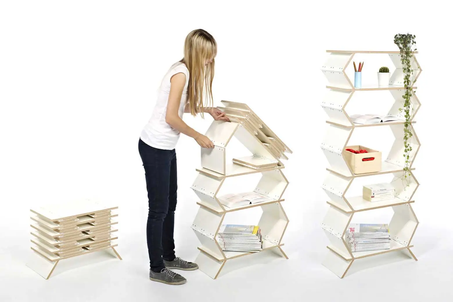 Meike Harde’s Stockwerk Shelf Pops Up From Flat to Six Levels High