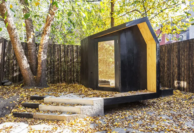 Architensions’ Writing Pavilion Is a Tiny Backyard Retreat for Two Brooklyn Creatives