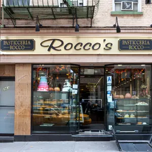 ROCCO’S PASTRY SHOP & CAFE, NYC Signage