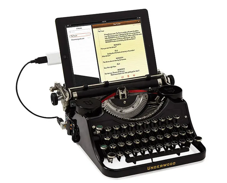 The USB Typewriter Brings the Old-School Word Processor Into the Digital Age