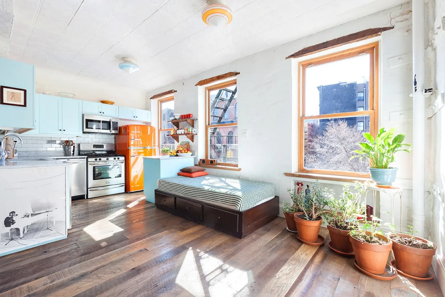 The Color Scheme in This $8.5K Village Rental Is Good Enough to Eat