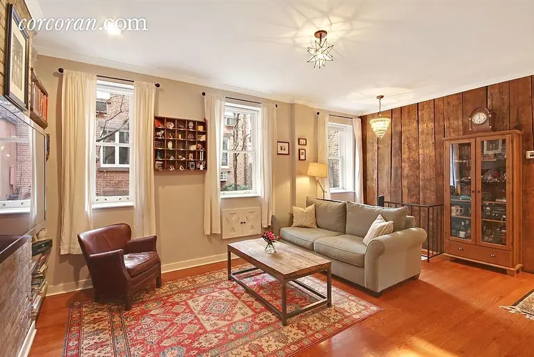 Cottage-Like Duplex is up for Sale at the Muffin House in Chelsea