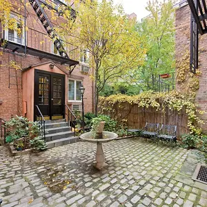 337 West 20th Street, courtyard, chelsea, muffin house