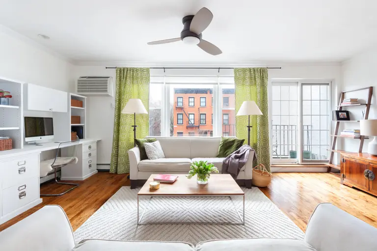 Renovated Top Floor of a Carroll Gardens Townhouse Asking Just Over $1 Million