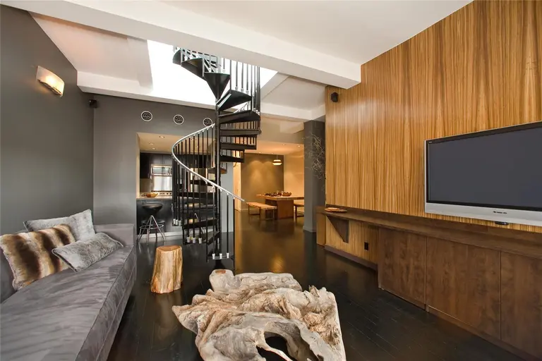 Actor Stephen Dorff Lists Chelsea Penthouse Loft With Party-Ready Roof Deck for $3M