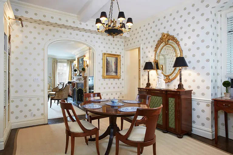 $1.4M Co-op in Jackie Onassis’ UES Childhood Building Looks Exactly Like You’d Imagine