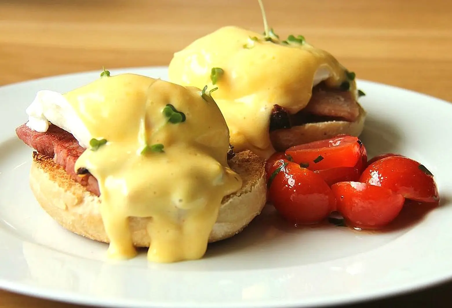 How an 1894 Hangover Created an Eggs Benedict Controversy in New York City