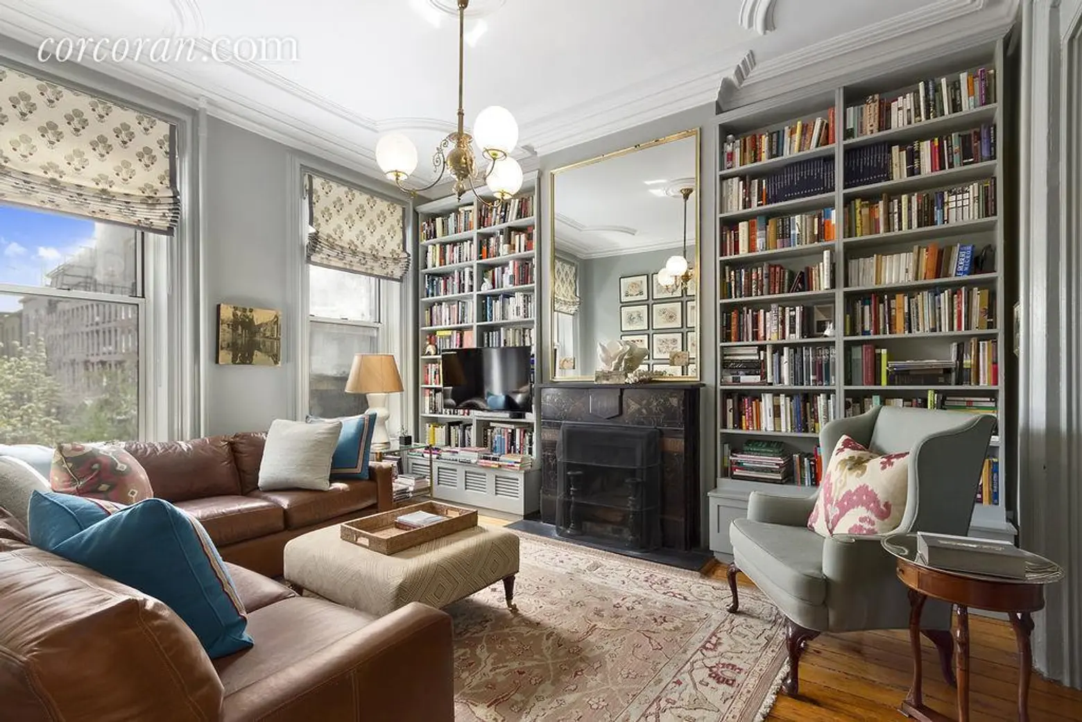 The Elegantly Designed Interiors at This Carroll Gardens Brownstone Can Be Yours For $3M