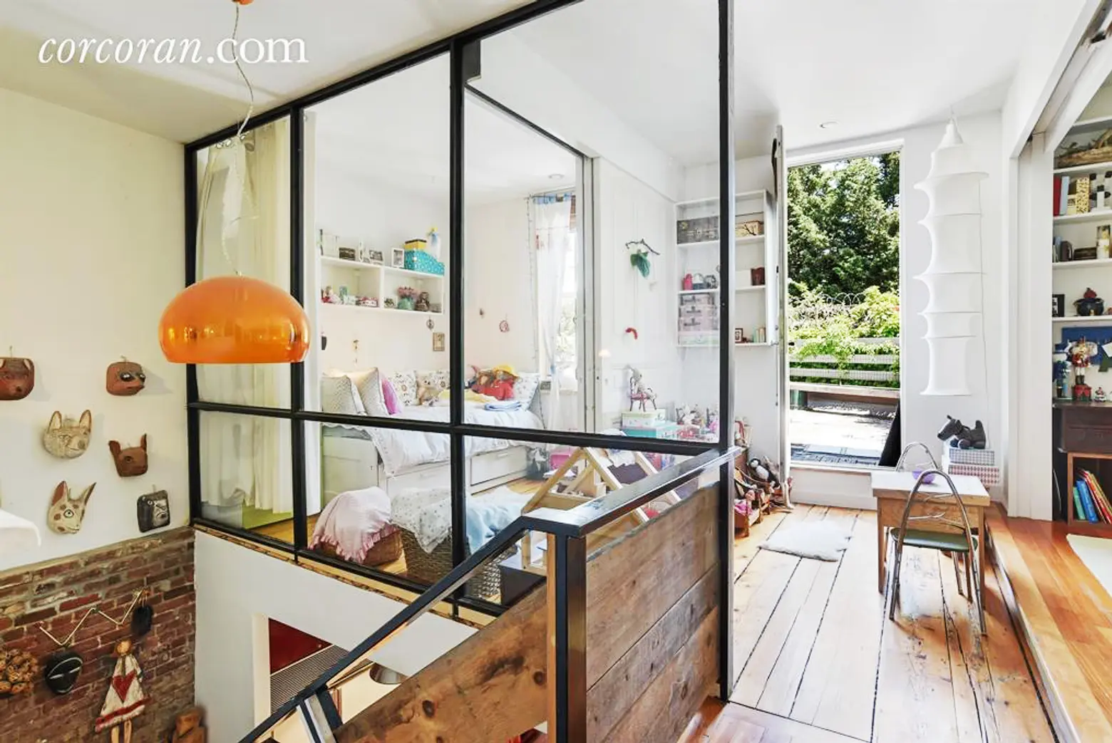 Glass Walls and Skylights Let Light Flood Into This Vinegar Hill Rental Apartment