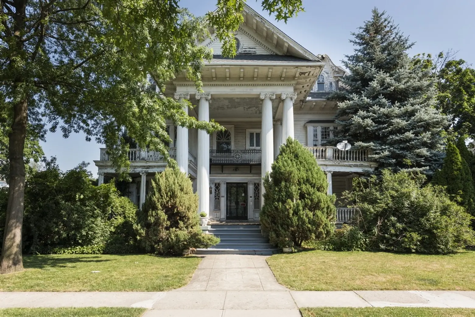 $3M Prospect Park South Mansion on Michelle Williams’ Street Sold in Only Two Hours