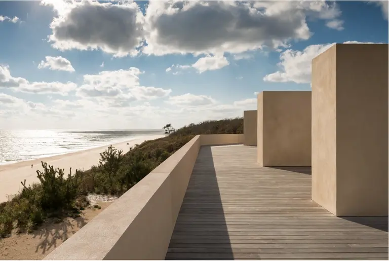 This Montauk Beach House, Reminiscent of the Salk Institute, Blends Naturally With the Shore