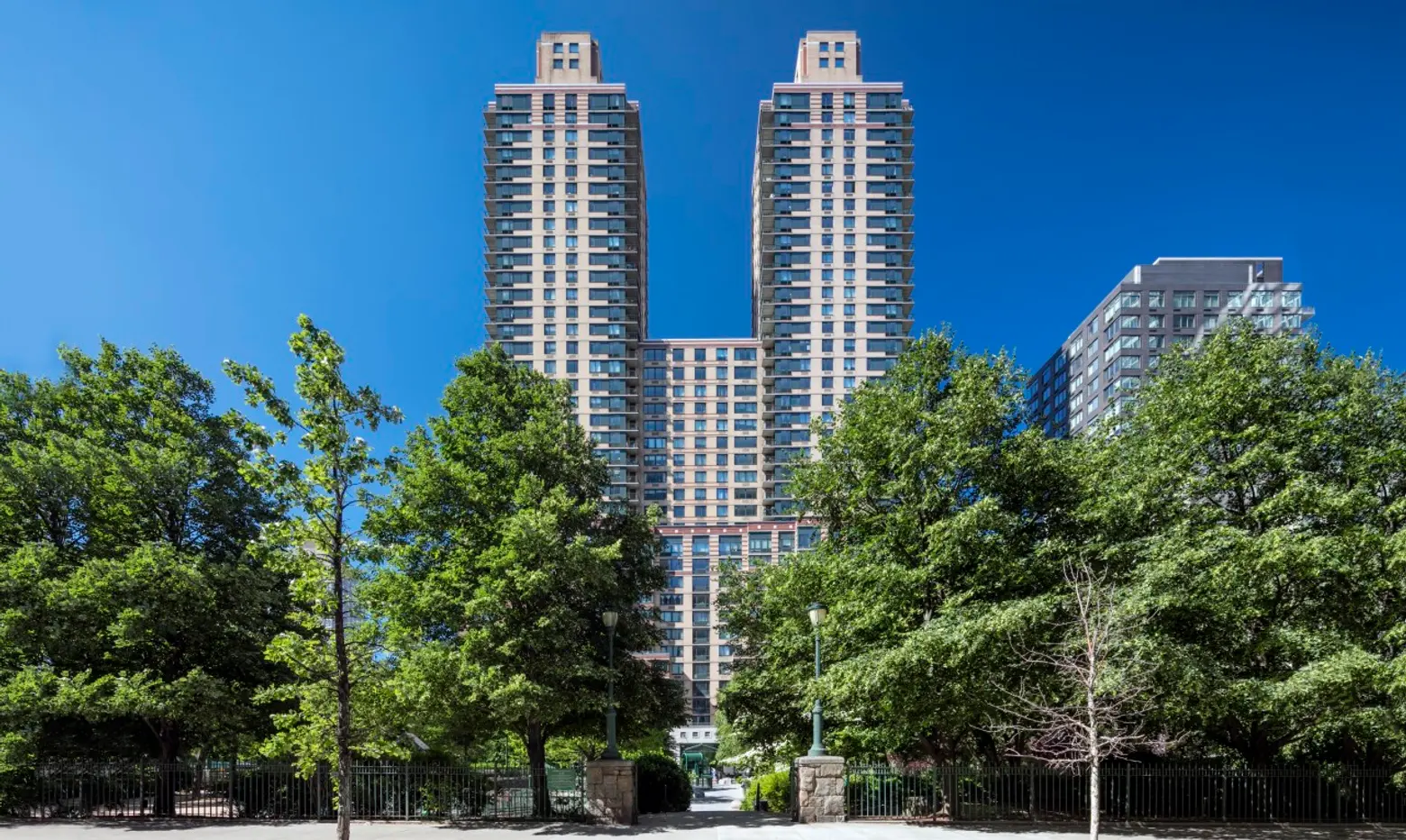 75 West End Avenue, West End Towers, NYC affordable housing, Upper West Side luxury rentals