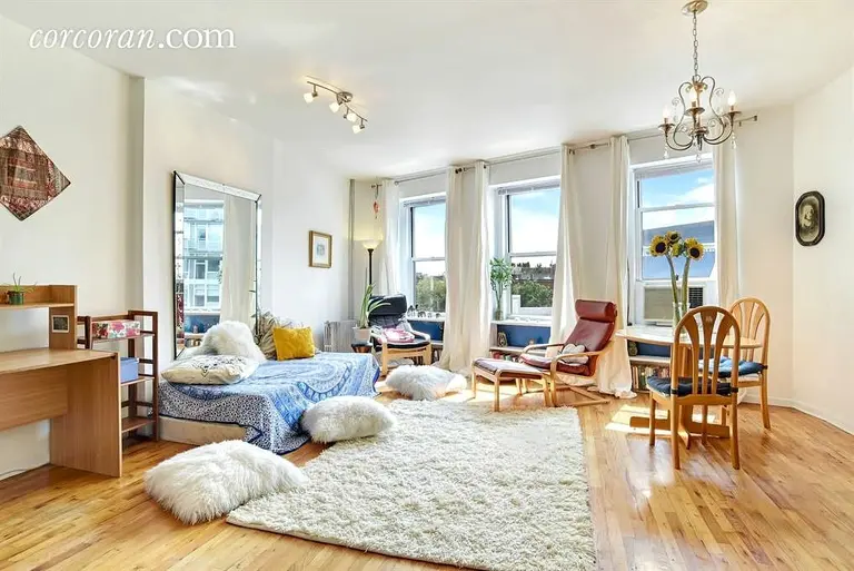 For $887K in Prospect Heights, Chilled Out ‘Fuzzy Nap Zones’ for Non-Celebrities