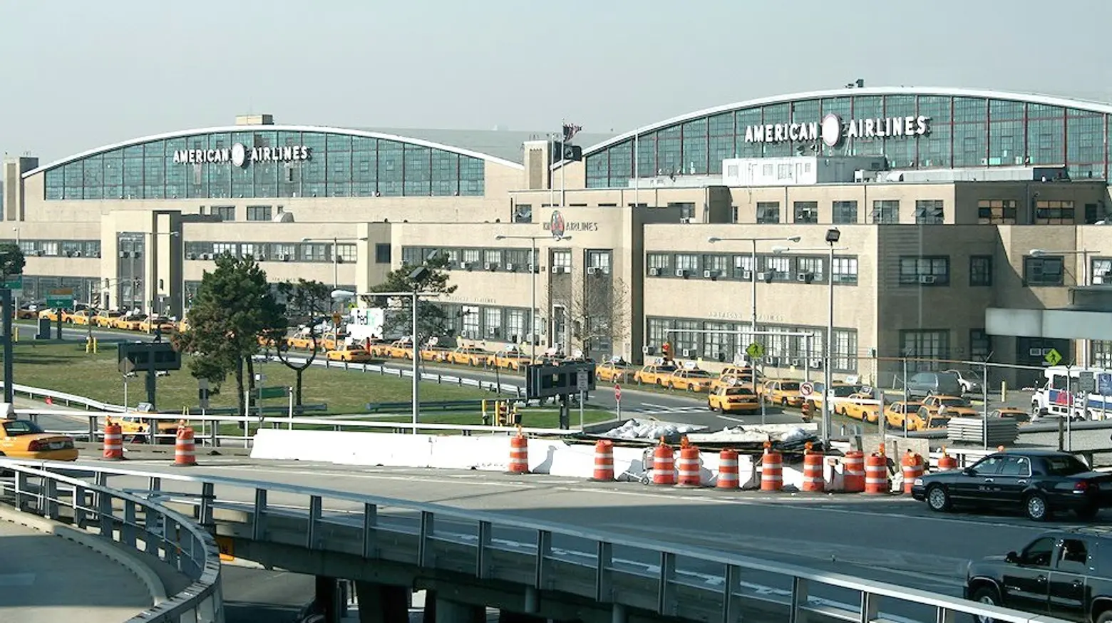 Construction at LaGuardia worsens traffic issues; the architecture of Beyoncé