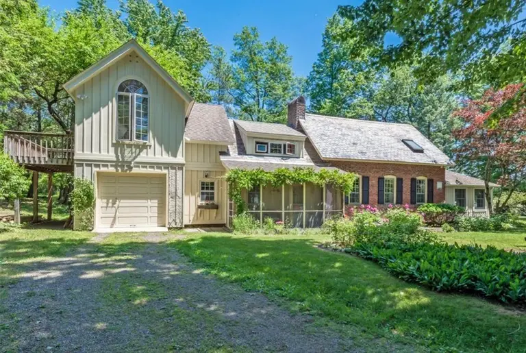 A charming former schoolhouse asks just $310K in Upstate New York