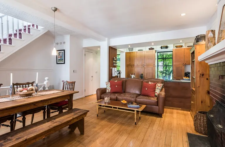$3.5M Boerum Hill carriage house comes with a three-family townhouse in the front for rental income