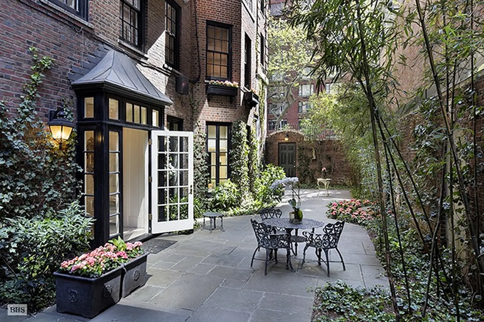 Former Vanity Fair editor Tina Brown lists elegant Sutton Place triplex for $9.75M