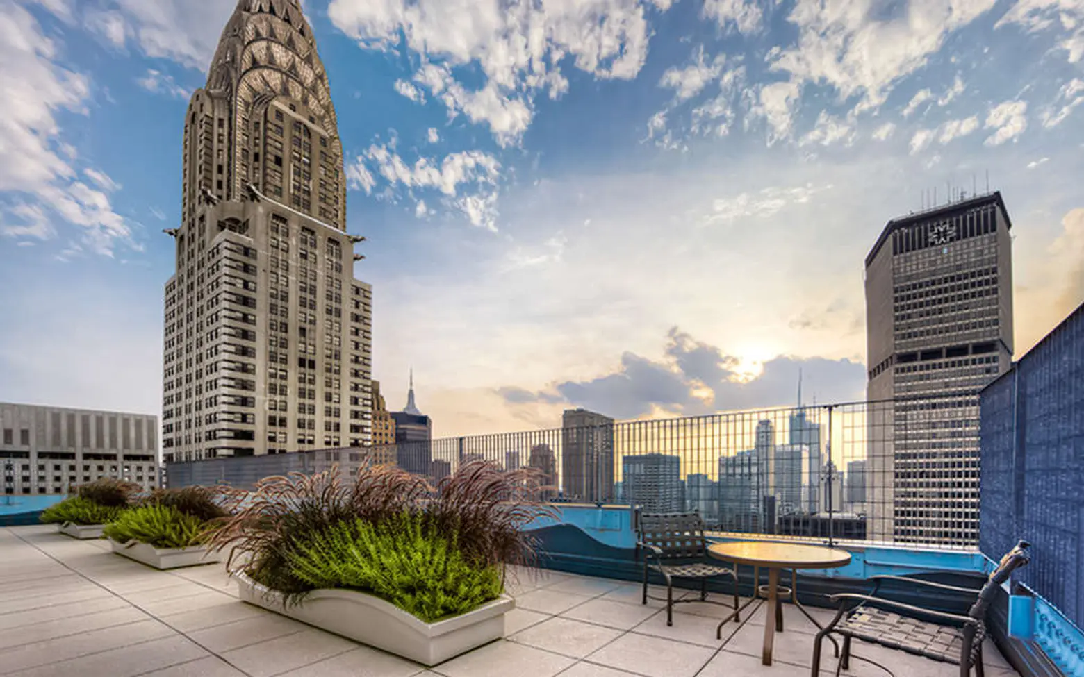 The Metropolis at 150 East 44th Street