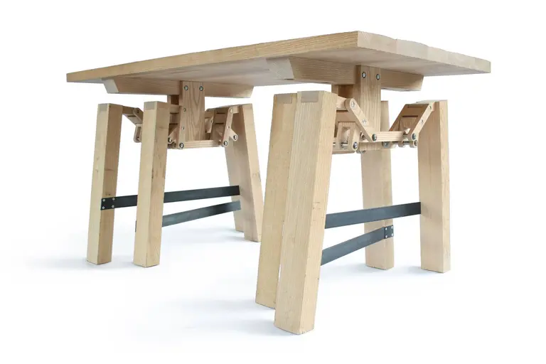 Wouter Scheublin’s spider-inspired table will walk right into your home