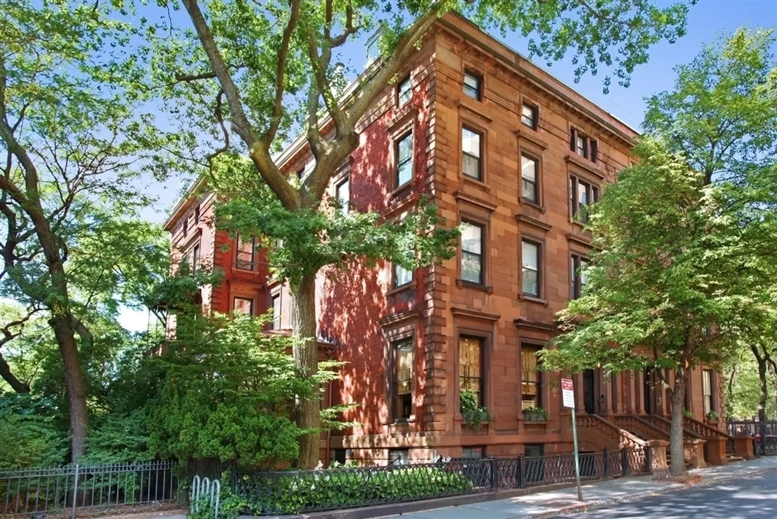 $40M Brooklyn Heights townhouse with a mayoral past is now four pricey rentals