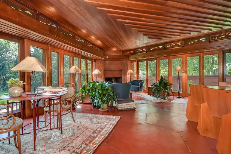 Hexagonal Frank Lloyd Wright ‘Usonian’ house for sale for $995K in Glen Ridge, New Jersey