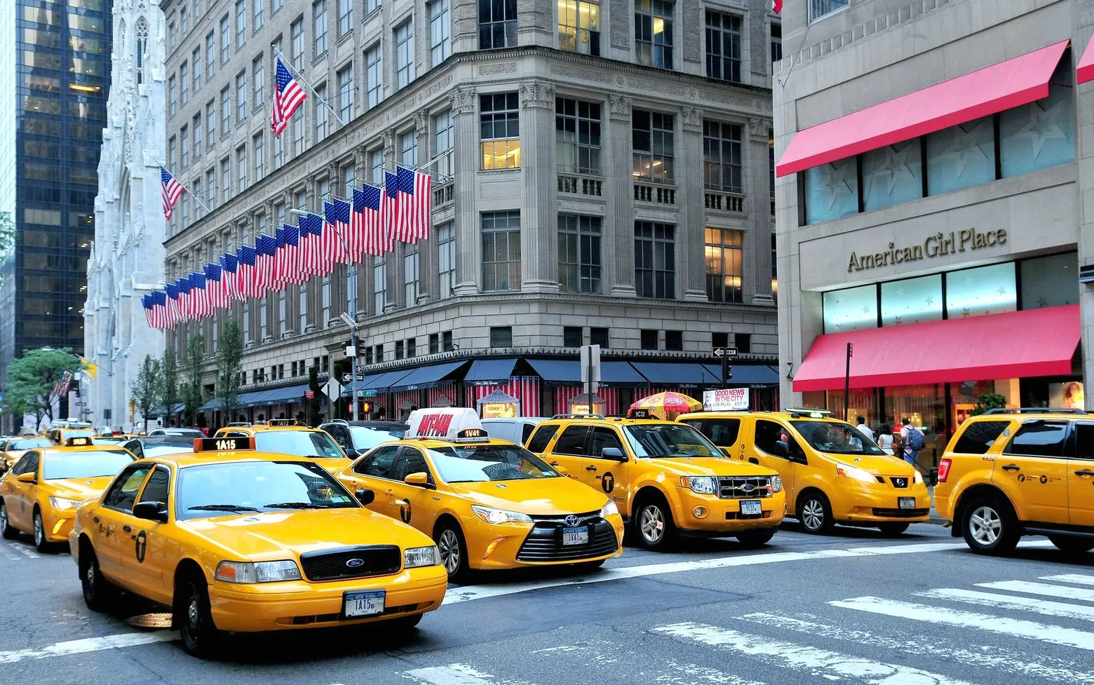 Fifth Avenue, NYC cabs