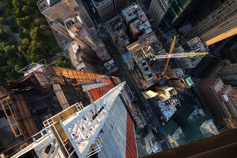 Daredevil climber scales Robert A.M. Stern’s 220 Central Park South to capture these insane shots