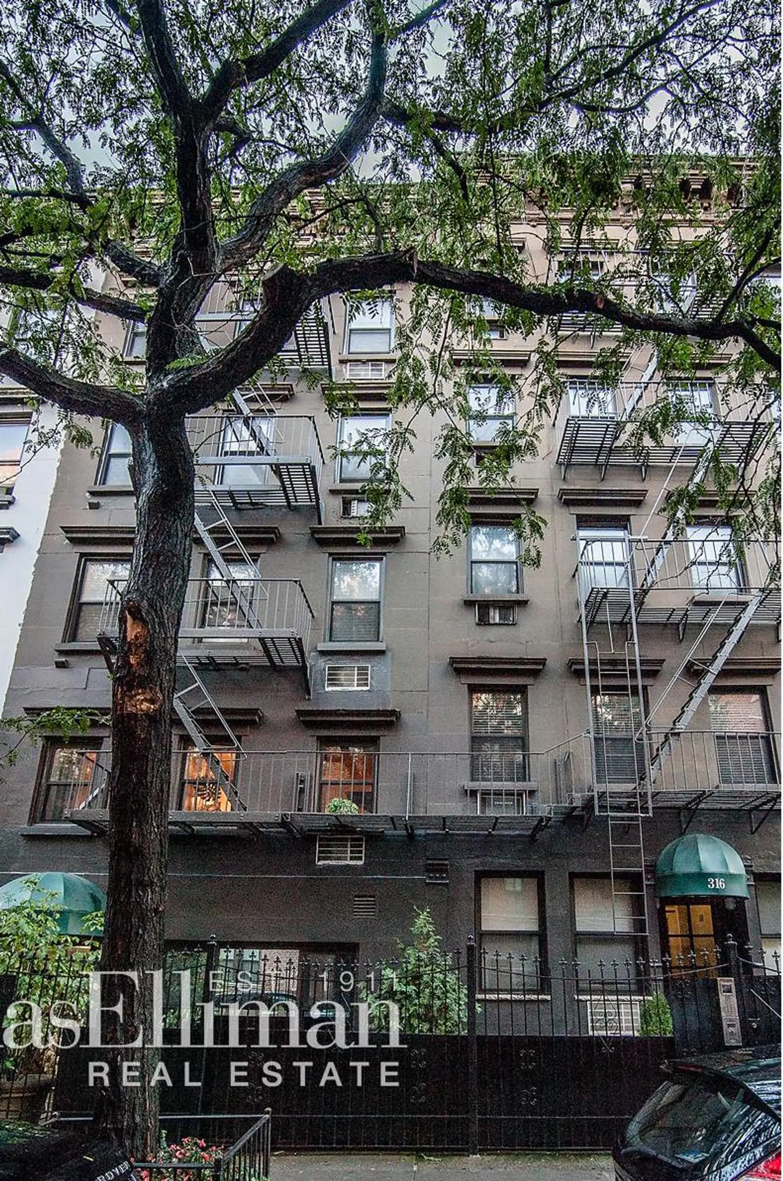 316-318 East 77th Street, Upper East Side, Lions Rock, Lion's Rock, Jones Wood, Historic Homes, multifamily, townhouse, cool listing