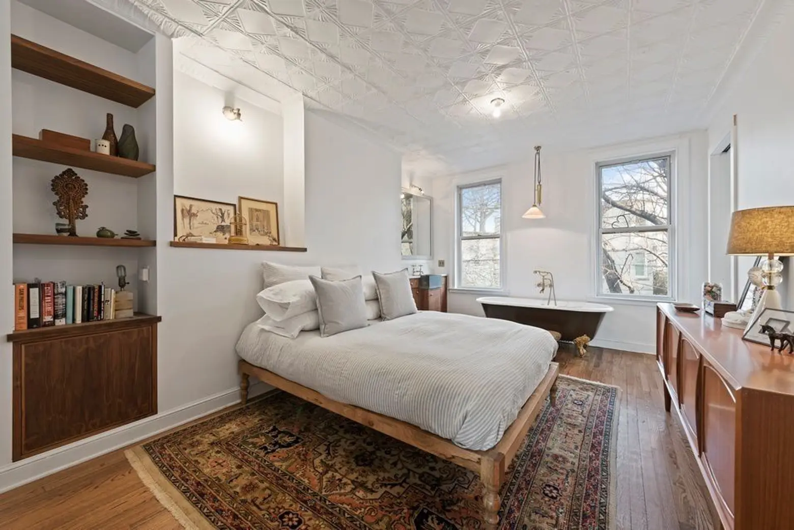 119 Vanderbilt, Clinton Hill, townhouses, Lake Bell, Celebrities, Cool listings, Wallabout, historic homes, outdoor spaces, interiors