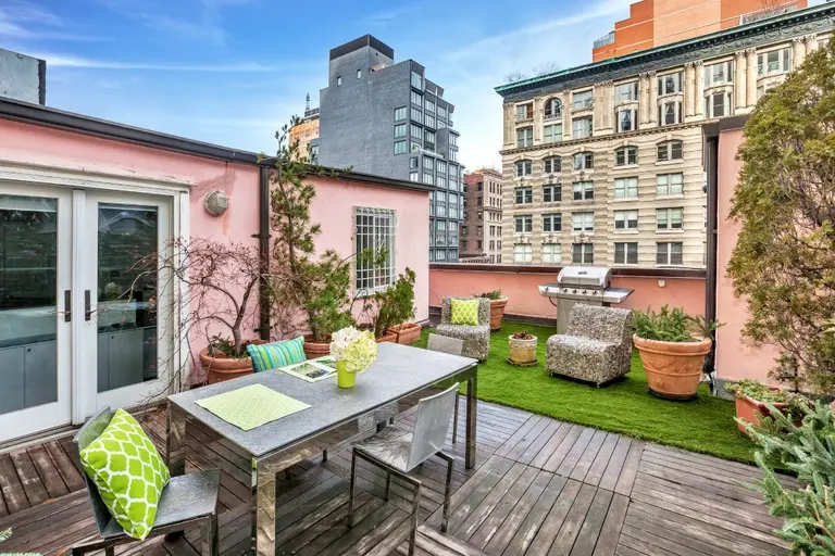 Insane roof deck tops this $2.65M Tribeca penthouse