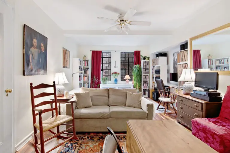 For $375K, this Tudor City studio is old-world elegance with amenities