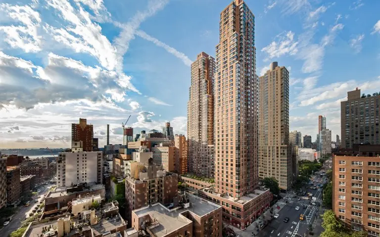 Waitlist opens for middle-income apartments near Lincoln Center