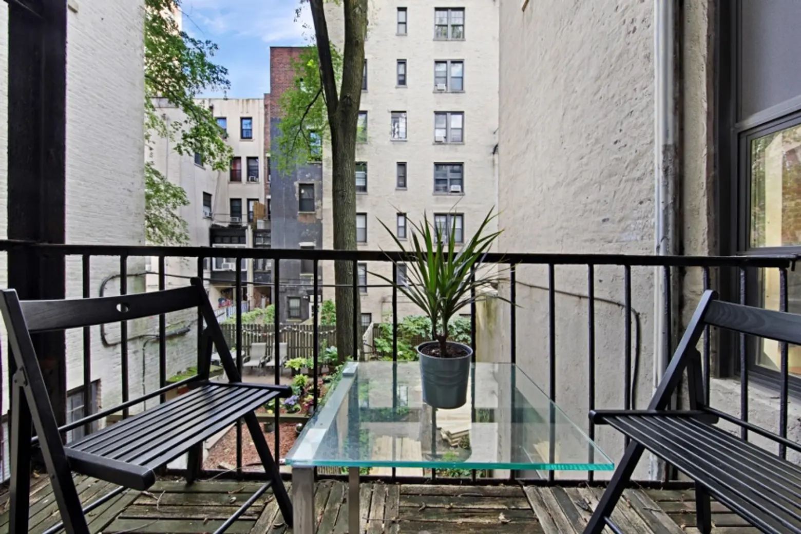 312 West 107th Street, Upper West Side, cool listings, co-ops, outdoor spaces, fireplaces