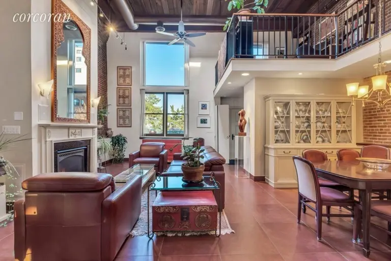 Impressive duplex townhouse asking $875K may lure you to Staten Island