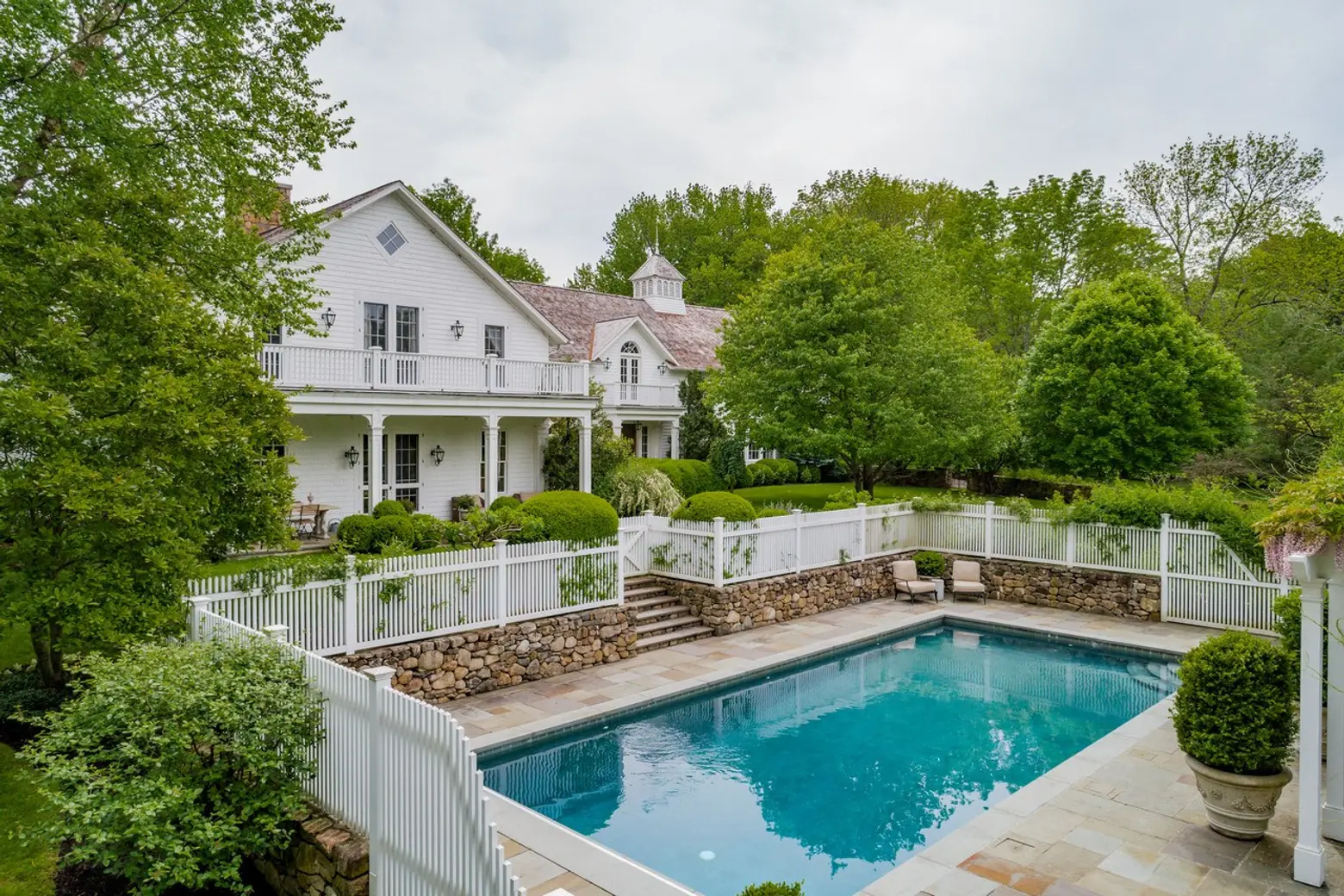 671 West Road, New Canaan real estate, Harry Connick Jr. house, Harry Connick Jr. Connecticut, Jill Goodacre house