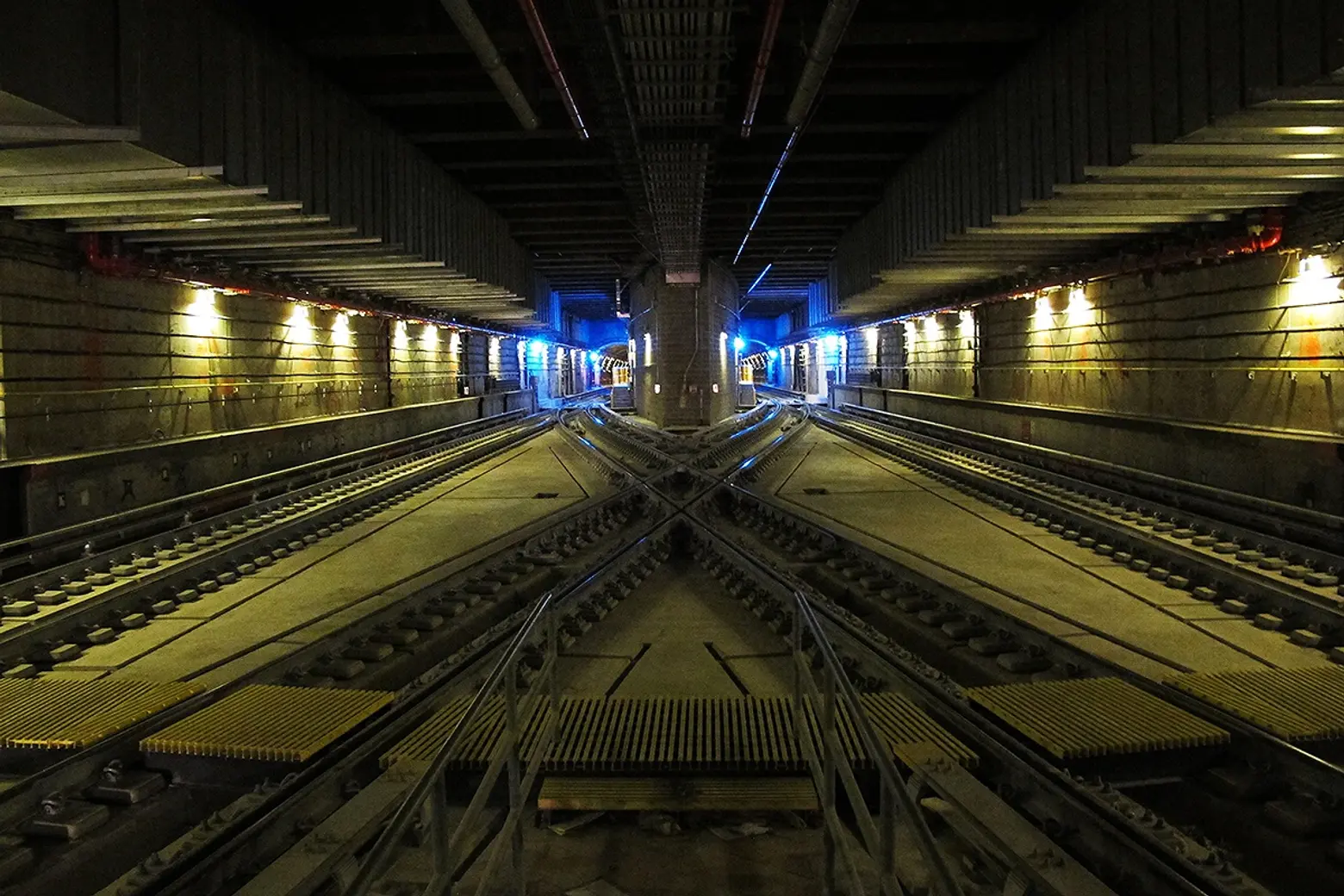 MTA to close East River tunnel to speed repairs