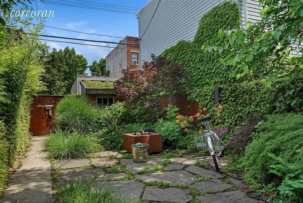 $2.5M Red Hook house has a Cali boho vibe–and an outdoor kitchen | 6sqft