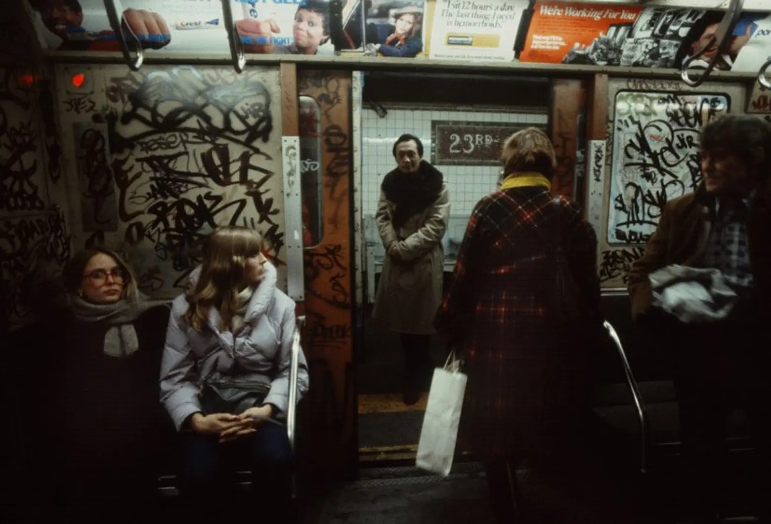 The Urban Lens: Tour the grimy and crime-ridden subway of 1981