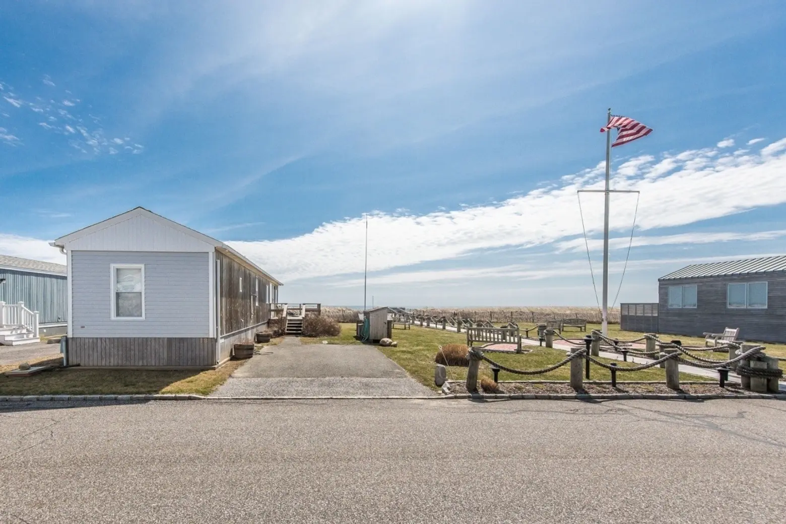 Billionaires are clamoring to move into this Montauk trailer park