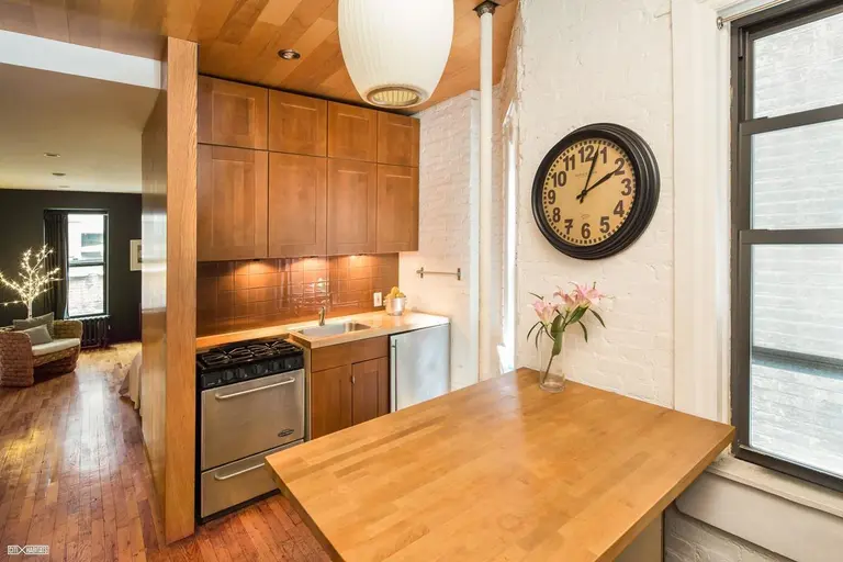 This $425K Hell’s Kitchen studio may be small, but its renovation will not disappoint