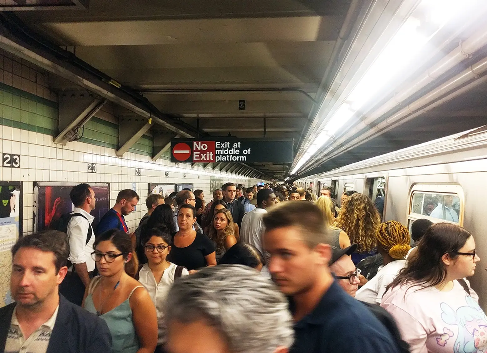 De Blasio agrees to fund half of the MTA’s $836M emergency subway rescue plan