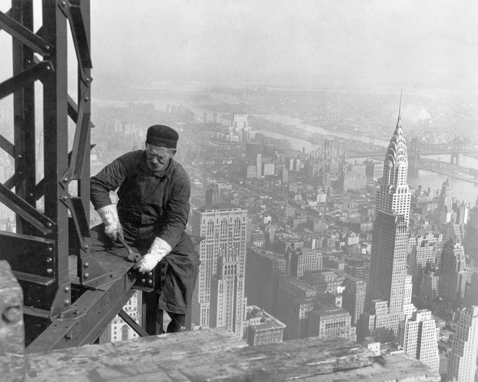 The Wild and Dark History of the Empire State Building 6sqft