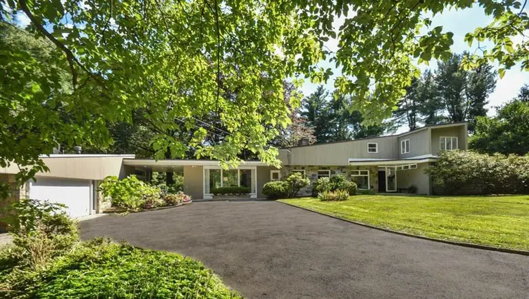 Mod Connecticut home built for an original ‘Mad Men’ exec asks under $1M